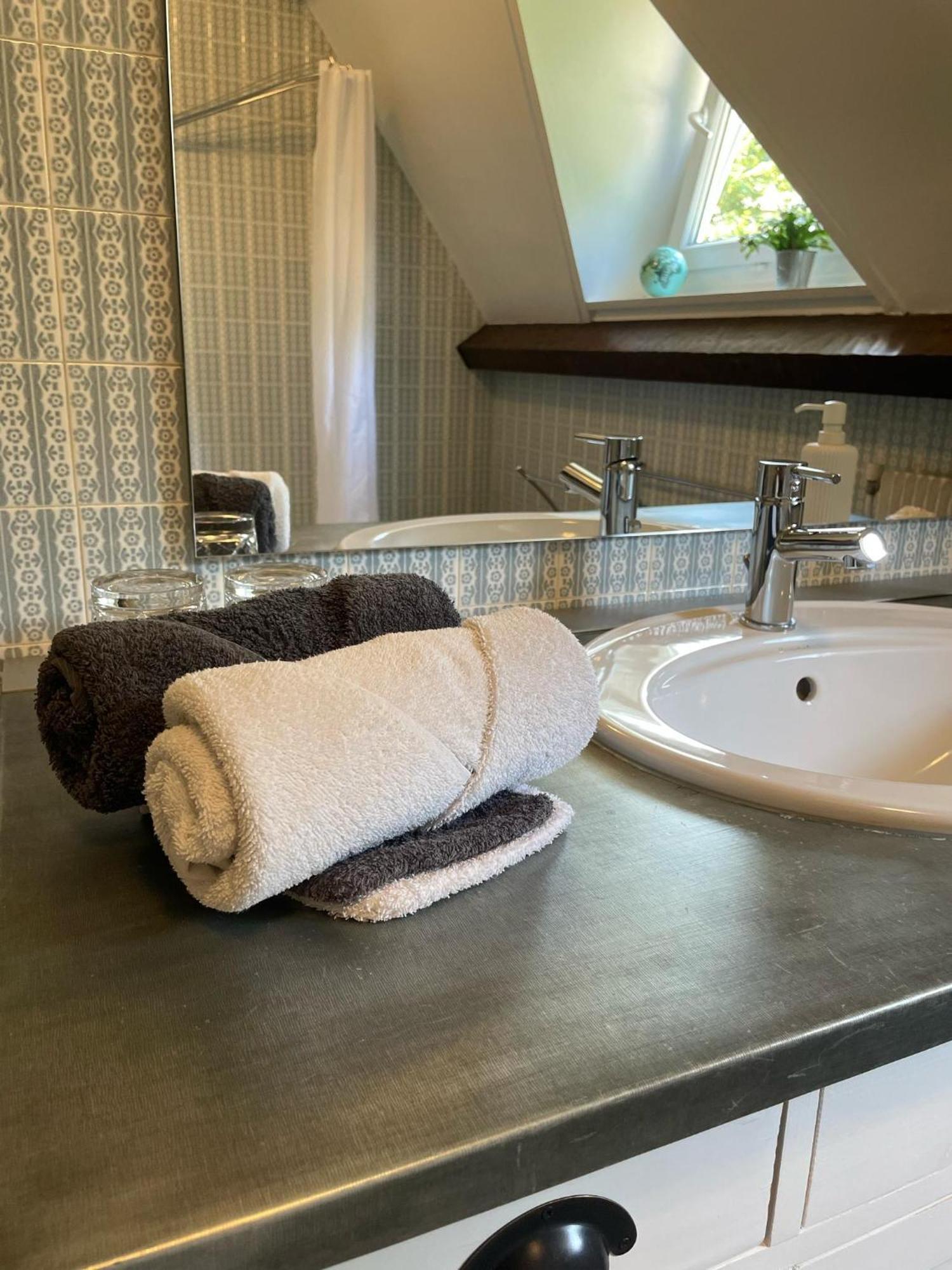 Chambres D'Hotes Le Relais Globe Trotteur Montaigu  Eksteriør bilde